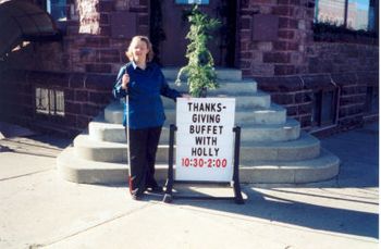 Holly playing Thanksgiving Brunch at The Historical Calumet Inn
