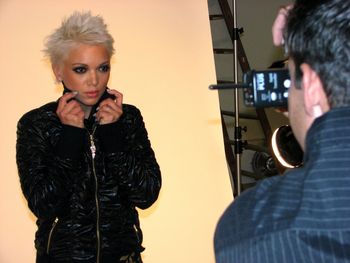 People Magazine Photo Shoot For Mylin/Fing'rs Edge Nail Line (3)
