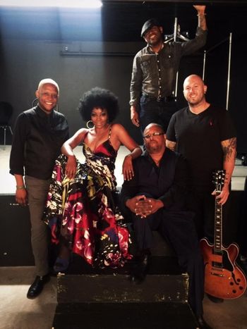 August_29_Show_with_Sy_and_Band_Backstage Sy Smith and Mo E All-Stars
