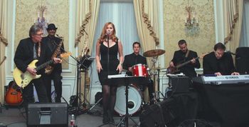 Jennifer Hanson With Her 5 Piece Band
