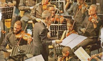 Chris Byars Conductor 1 Conducting the Cukorova Symphony in Adana, Turkey
