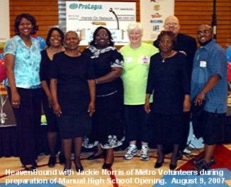 Volunteer ceremony with Jackie Norris of Metro Volunteers
