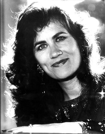 Pro photo of Sandra in 1992
