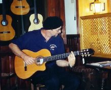 Cain playing guitars in Madrid, Spain
