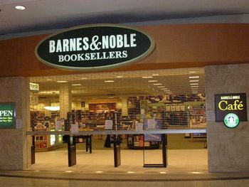 10-31-07: Grand Opening of Barnes & Noble (Stamford, CT)
