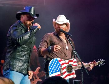 Boston, 2010 Tobey Keith, Trace Adkins Boston 2010
