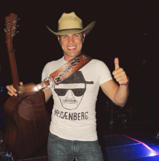 Dustin Lynch
