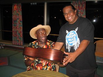 Taj_Mahal_and_Tracy_Lee_Nelson_2006
