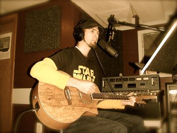 Mike_studio_singing_02
