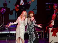 Colleen Raye and Company  New Year's Eve At The Phipps!