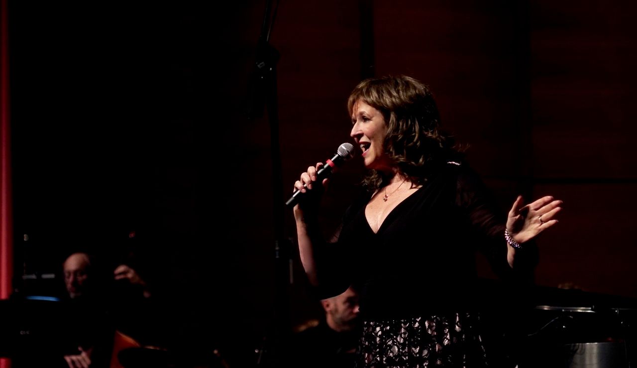 Colleen Rae Simon Colleen Raye Productions | Girl Singers LLC - PHOTOS