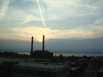 Check out that beautiful sky over Lake Erie!
