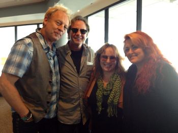 Nashville Airport lounge w/Cactus, Gretchen Peters & Wynonna
