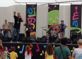 Mr Kneel & Dino O'Dell with Jim "Mr. Stinky Feet" Cosgrove & The Hiccups @ Jiggle Jam 2014
