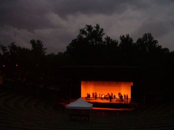 Dogwood Dell 2007 Black Clouds The clouds roll in during the second performance
