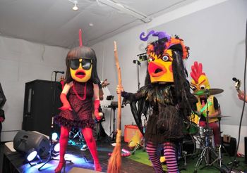 Radioactive_Chicken_Heads_Wiccan_Chicken_Rockin_Robin Radioactive Chicken Heads at Titmouse Smash Party 2018. Photo by Fiestaban Photography
