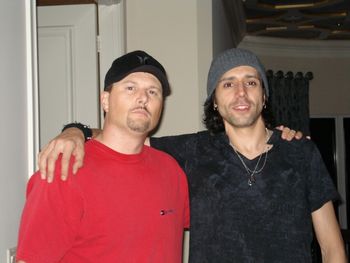 GS & Hugo Ferreira (Tantric - lead singer)
