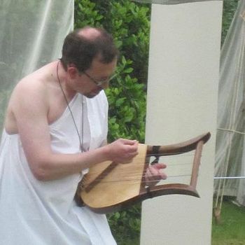 Michael Levy Playing Lyre at the Chester Roman Festival, June 2012!
