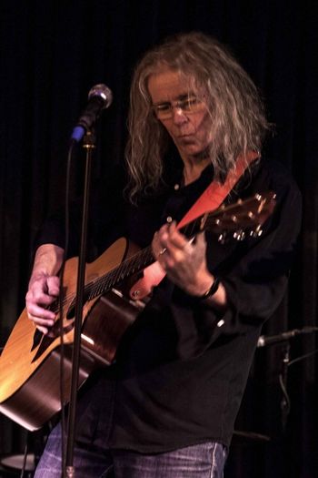 Steve at The Jam House 12LR Whalebone playing at The Jam House in Birmingham as part of the Rich McMahon tribute evening which raised money for the SIFA Fireside charity. Thanks to Paul Martin for the great pic!
