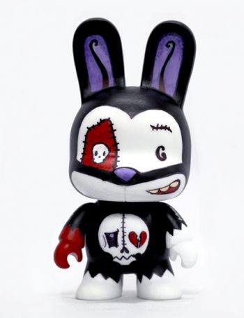 Deady Bunee Mini-Qee for Toy2R/Yoyamart opening in NYC 2011
