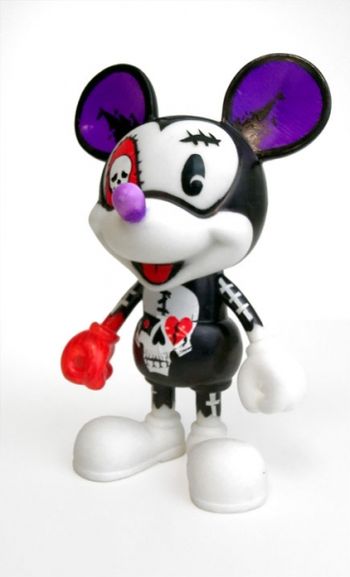 Deady Mouse Custom 3/4 right
