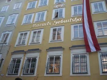 Mozarts Geburtshaus Mozart's birthplace, Salzburg, Austria
