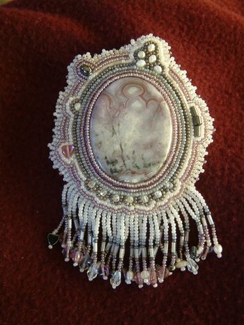 LUNA_AGATE_BROOCH
