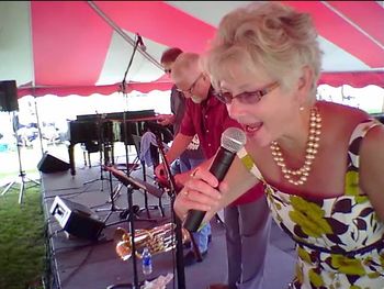Michigan Jazz Fest (With Steve Wood) - 2010 (4): Brad, Steve Wood, Linda Yohn
