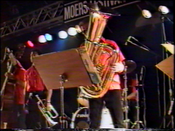 Kenn Cox Guerilla Jam Band - Moers, Germany - 1990 (13): Jaribu Shahid, Rayse Biggs, Brad, Tani Tabbal (Partial)
