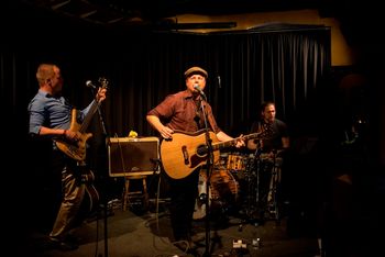 Adam Beverly - Hagges Music Pub - Tønder Festival Week 2014 - 12 Hagges Music Pub - Tønder Festival August 2014 (Adam Beverly with Toke Knudsmark and Christian Belau)
