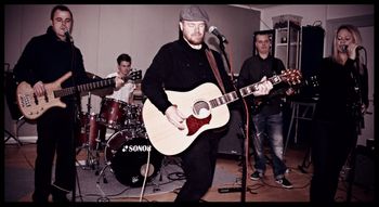 Adam_Beverly-band_rehearsal_2015 Adam Beverly - with Toke Knudsmark, Casper L. Thomsen, Rikke Madsen and Mathias Fabricius. Photo by Malene Julius
