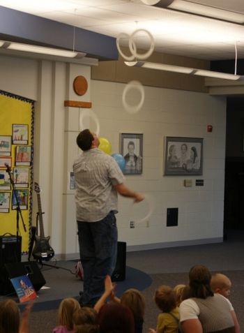 School Rocks Party Juggle
