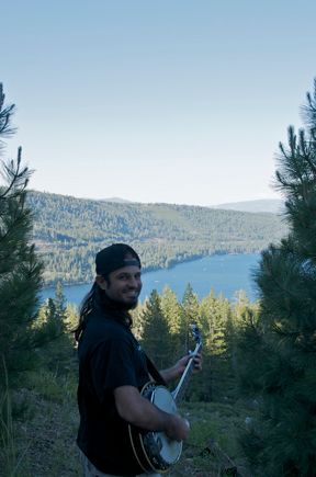 Jhon_Banjo_at_Donner_Lake_2
