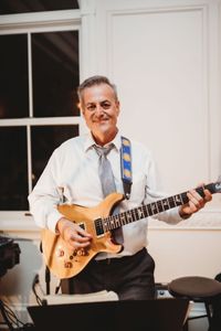 John Monllos Solo Guitar