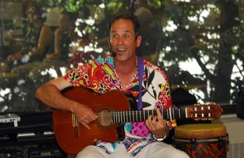 Les w guitar 4-photo credit: GlobalArts Photography
