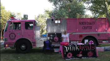 Pink firetruck 'Vivian'
