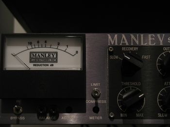 THE Tube Mastering Compressor
