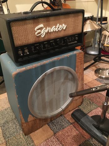 Old ass amp!
