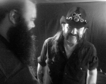 Lemmy laughs at Johnnys beard joke backstage.
