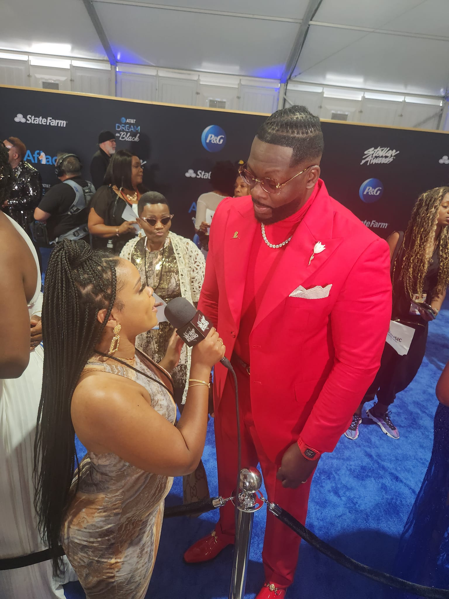 His Hop Radio Shines at the Stellar Awards Red Carpet Event