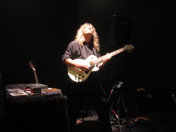 Dave_Epiphone_8-13-11
