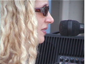 Live in concert!
