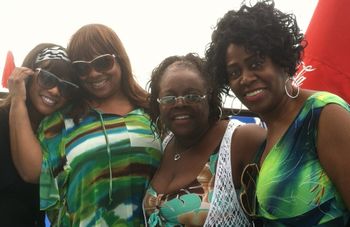 Tamar, Cheryl Pepsii, Cassie and me I love working with these ladies
