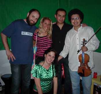Madre Tul: Enrico Stano, Giusy Caruso, Beni Mendez, Hernan Ergueta y Gustavo Orihuela (Barcelona, Espana - 2009)
