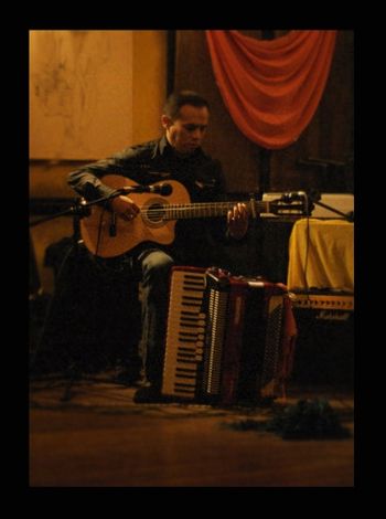Hernan Ergueta (2010) Guitarra
