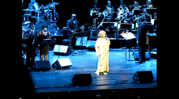 Scott_Playing_Flute_with_Aretha_Franklin_at_Radio_City_Music_Hall_Feb__2012
