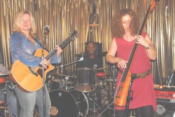 onstage with Diane Durret and Cindy Adler - 2006
