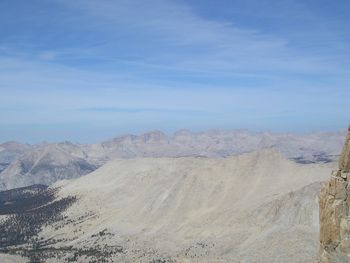 Looking_North_Toward_Yosemite
