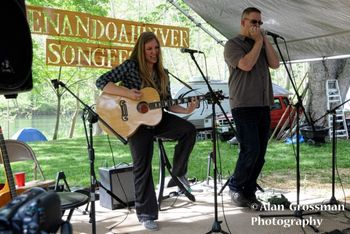 Shenandoah River Songfest (feat. Dan Gage) Shenandoah River Songfest (feat. Dan Gage)
