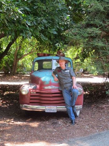 Neil Wise & 53 Chevy CA
